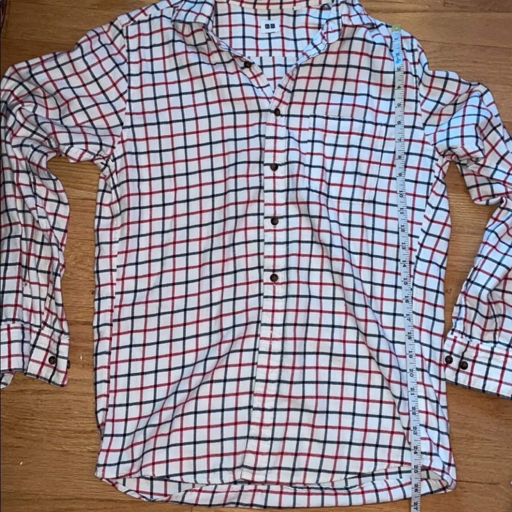 Uniqlo flannel button down
